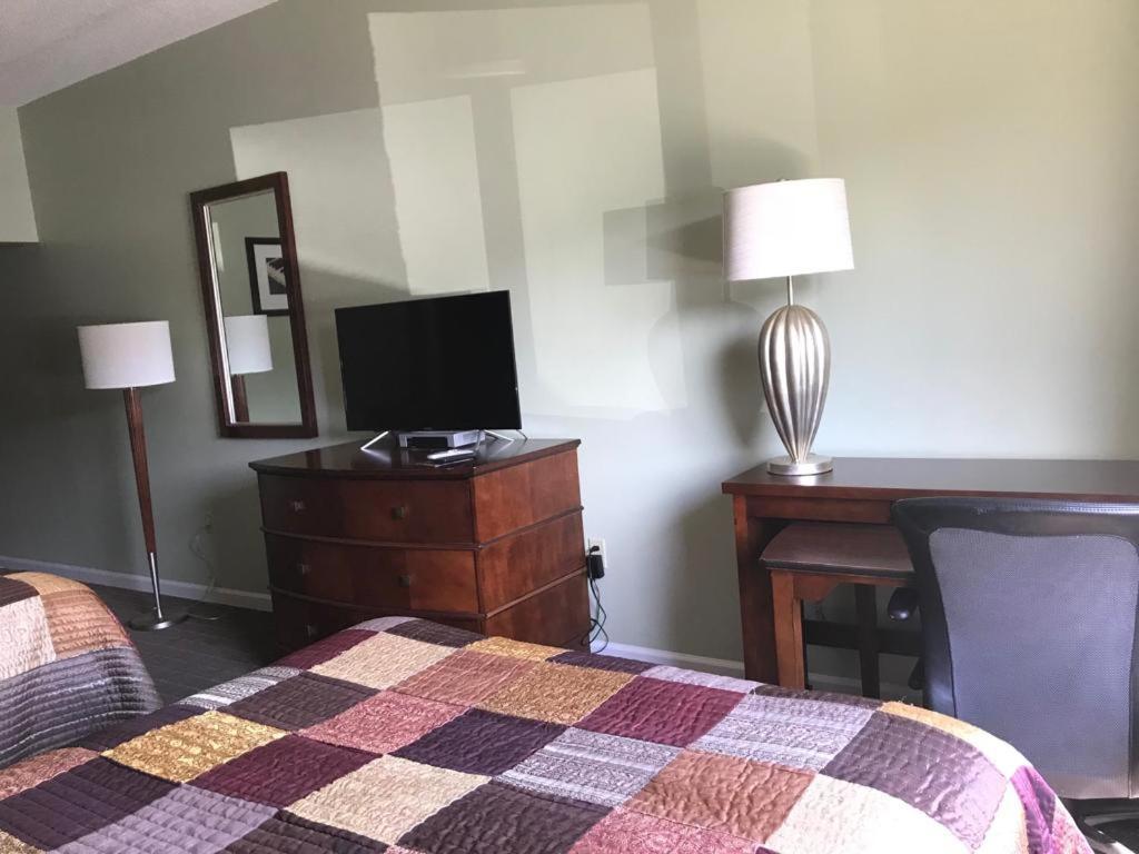 Cci Express Inn Central City Εξωτερικό φωτογραφία
